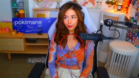 pokimane sex leaked|POKIMANE SHOWS HER TITS ON TWITCH LIVE STREAM。